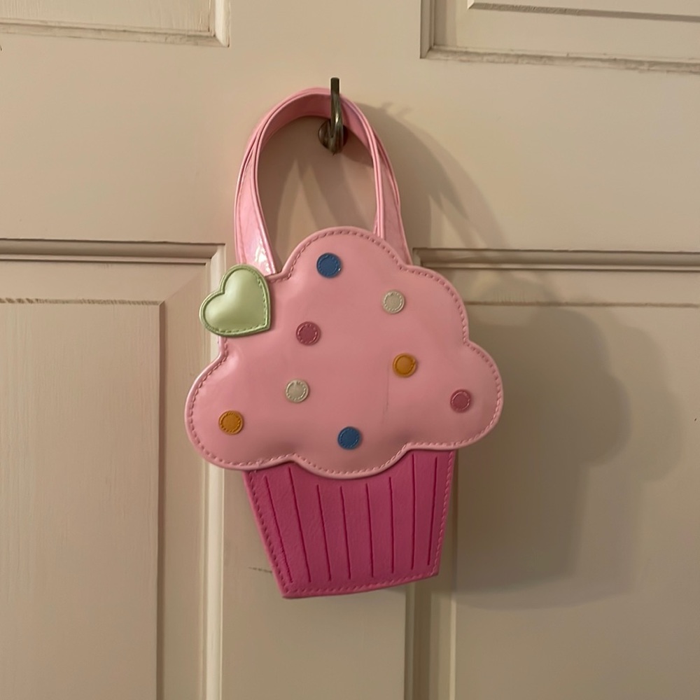 Vintage 1990s Rockabilly Pink Cupcake Mini Purse Handbag. 4.5”x6..5” USED!